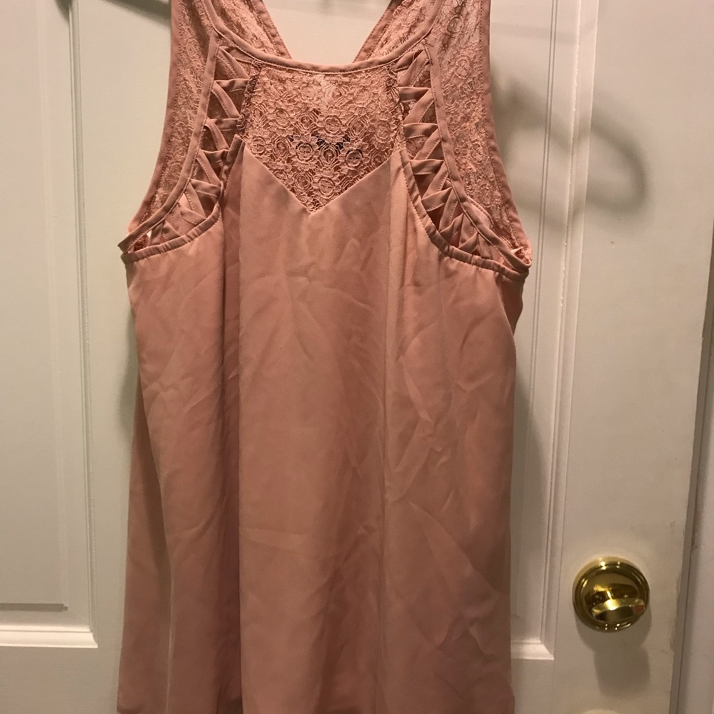 Light pink tank top